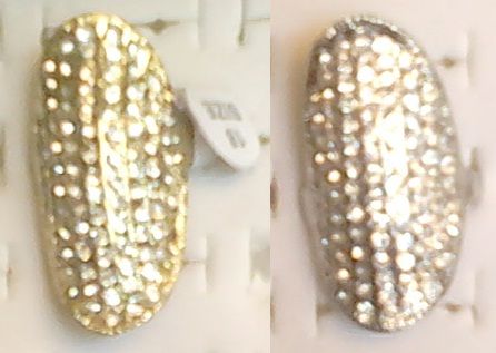 Anel grande dourado e prata com pedras brilhantes